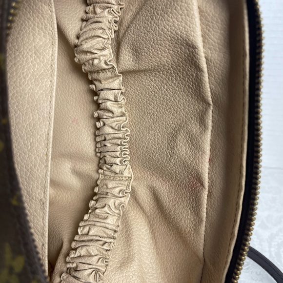 ✅#12 LOUIS VUITTON ✅ Authentic Monogram Crossbody Bag - Picture 15 of 16